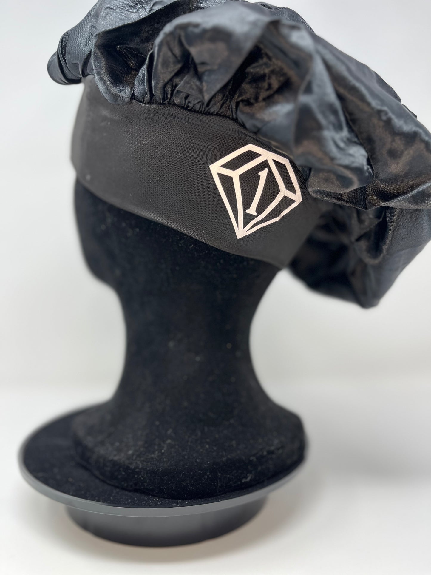 Fearless rose bonnet ( black )