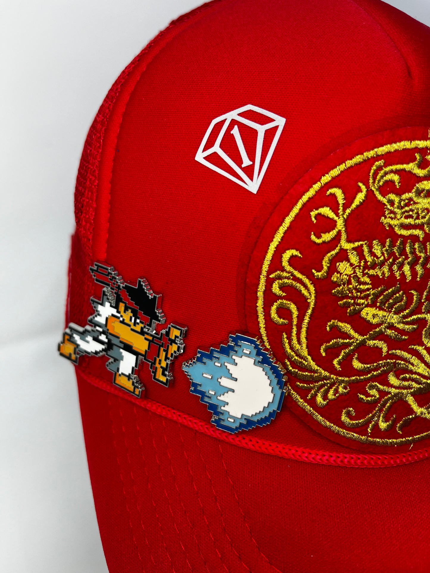 Ryu vs Ken dragon style trucker hat (red)