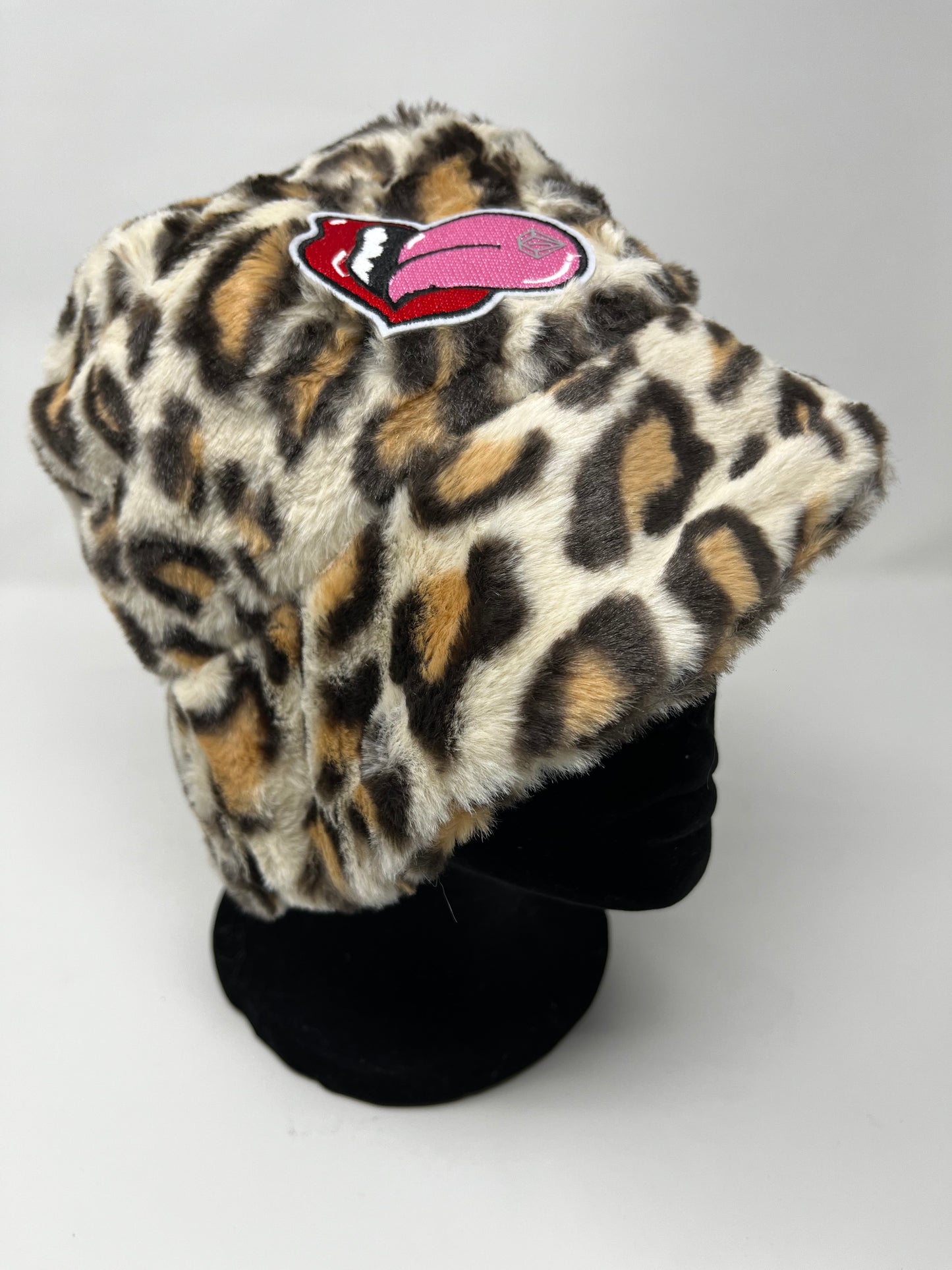 Fearless lick leopard fur bucket