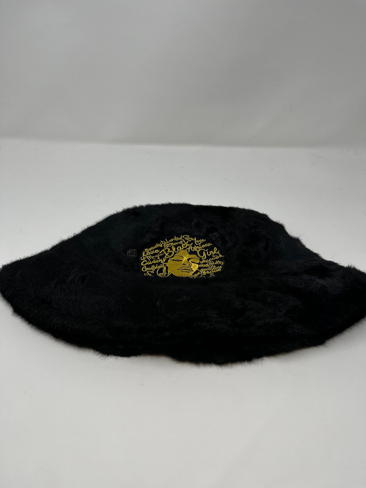 “All That” fur bucket