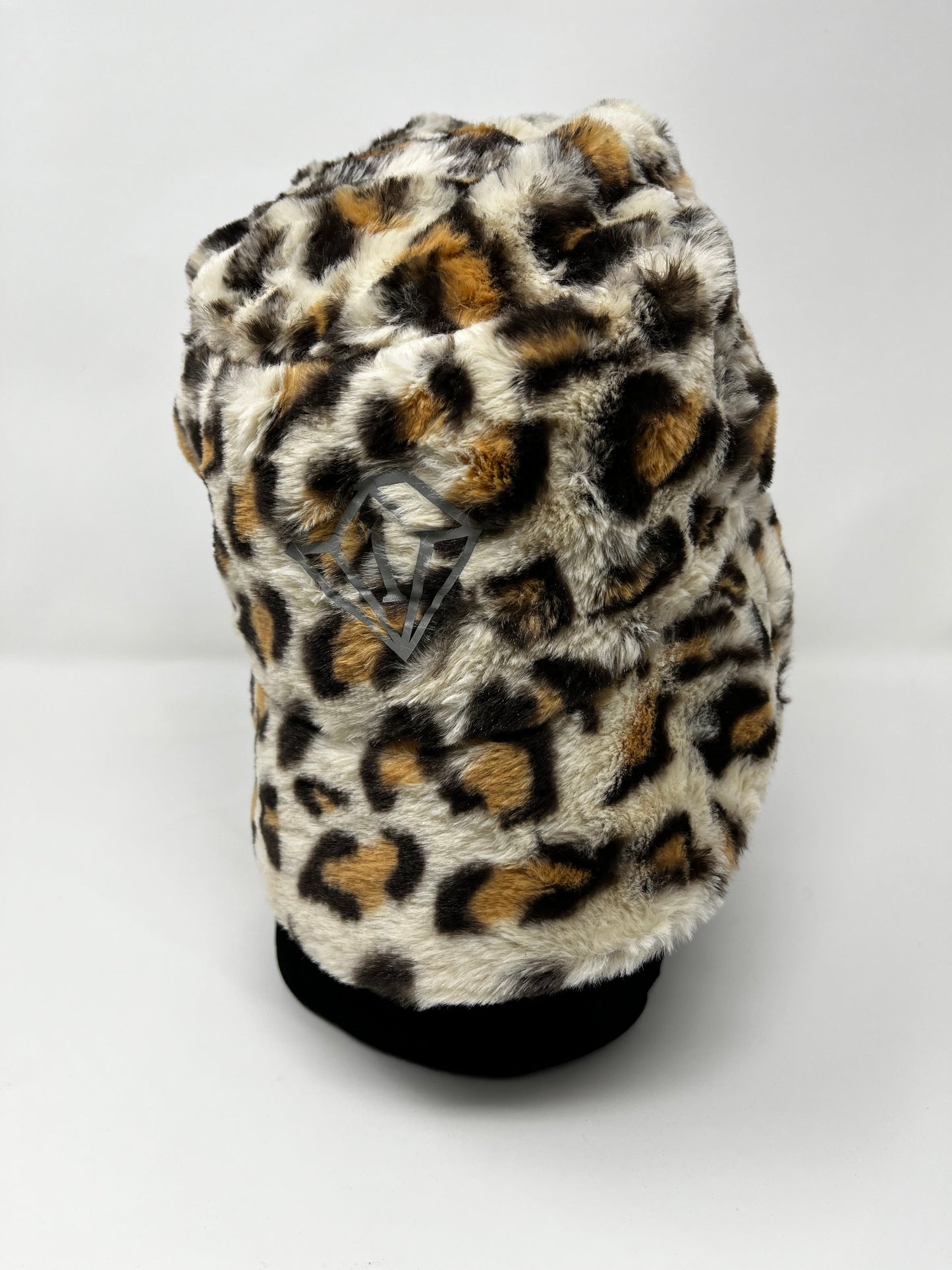 Fearless lick leopard fur bucket