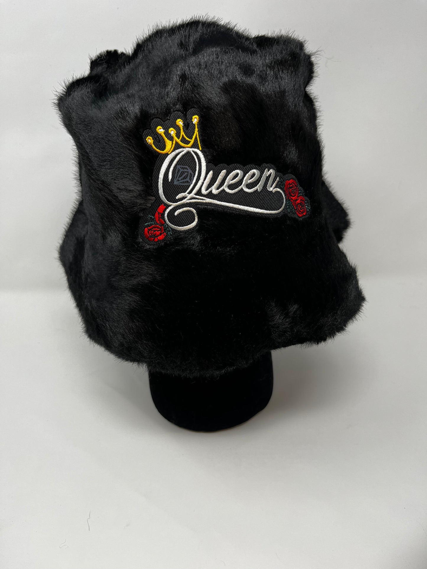 “All That” fur bucket