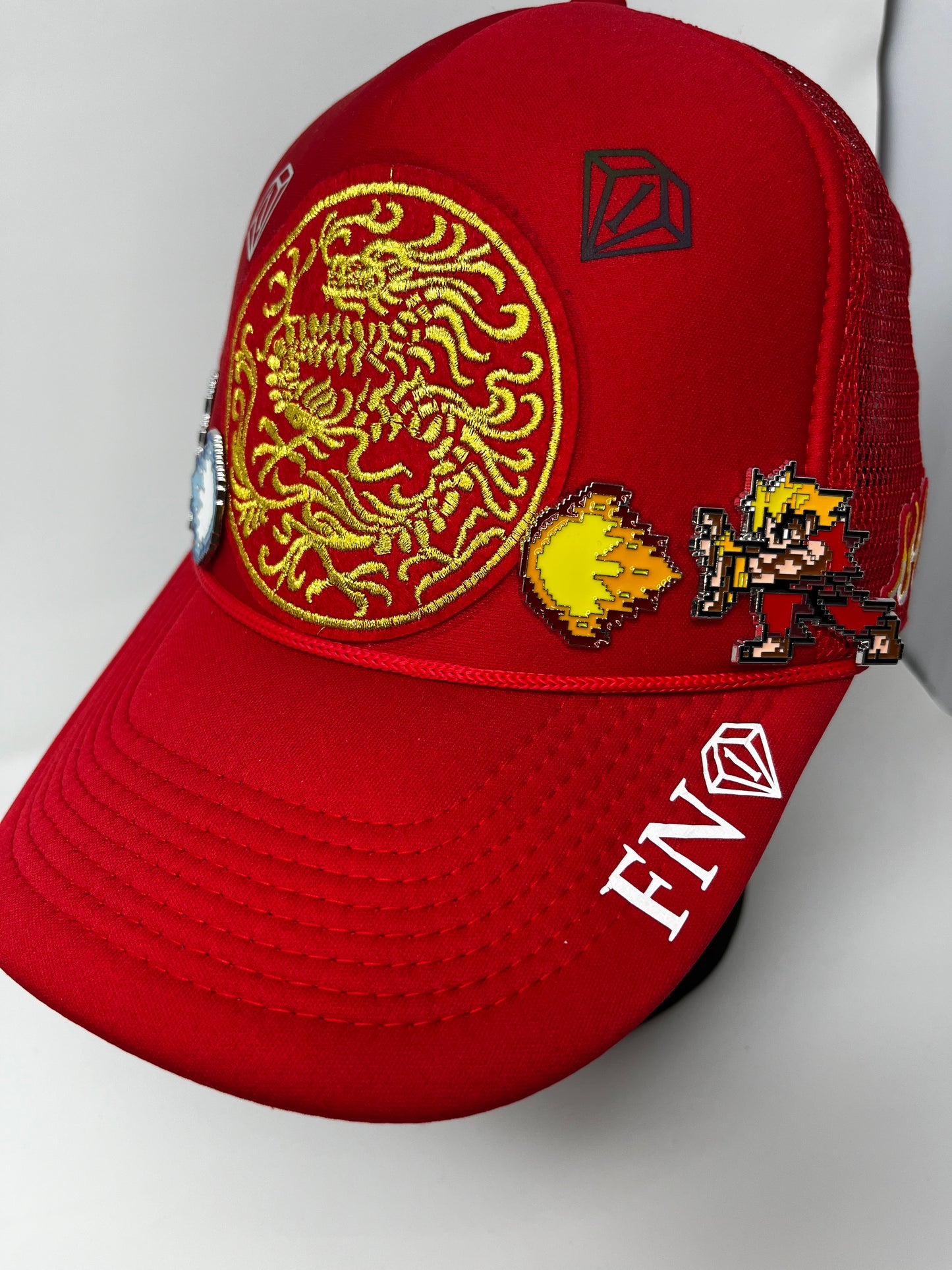 Ryu vs Ken dragon style trucker hat (red)