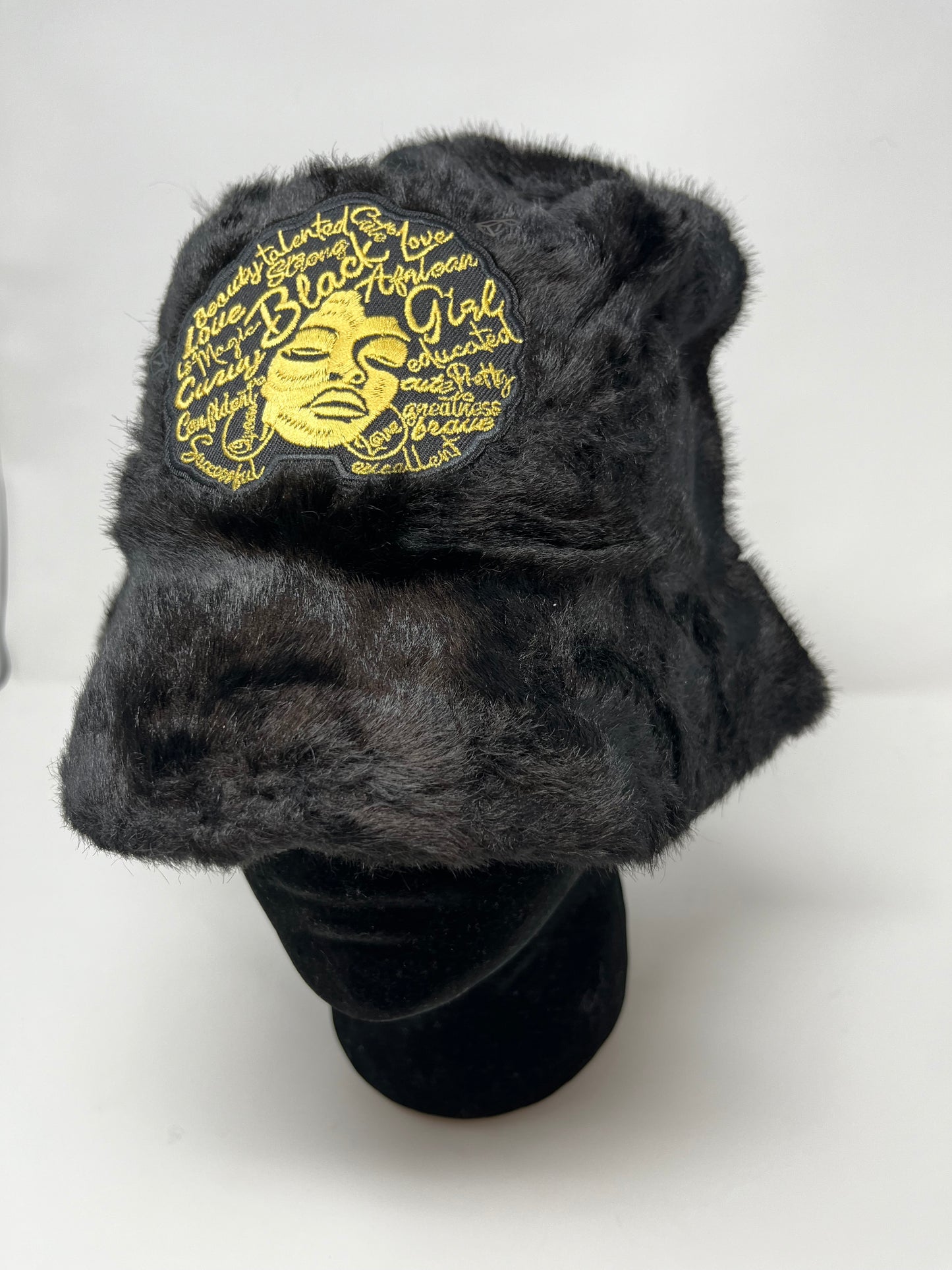 “All That” fur bucket