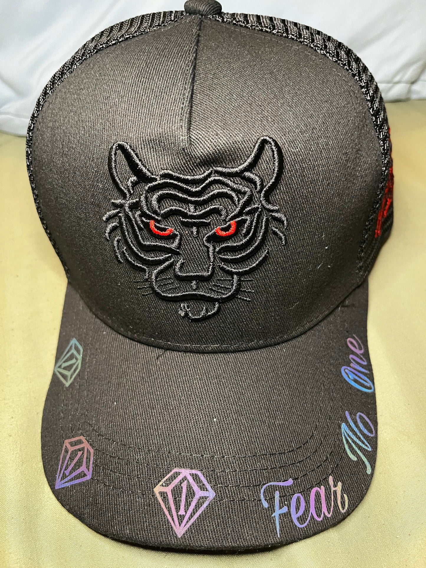 Black cat SnapBack hat