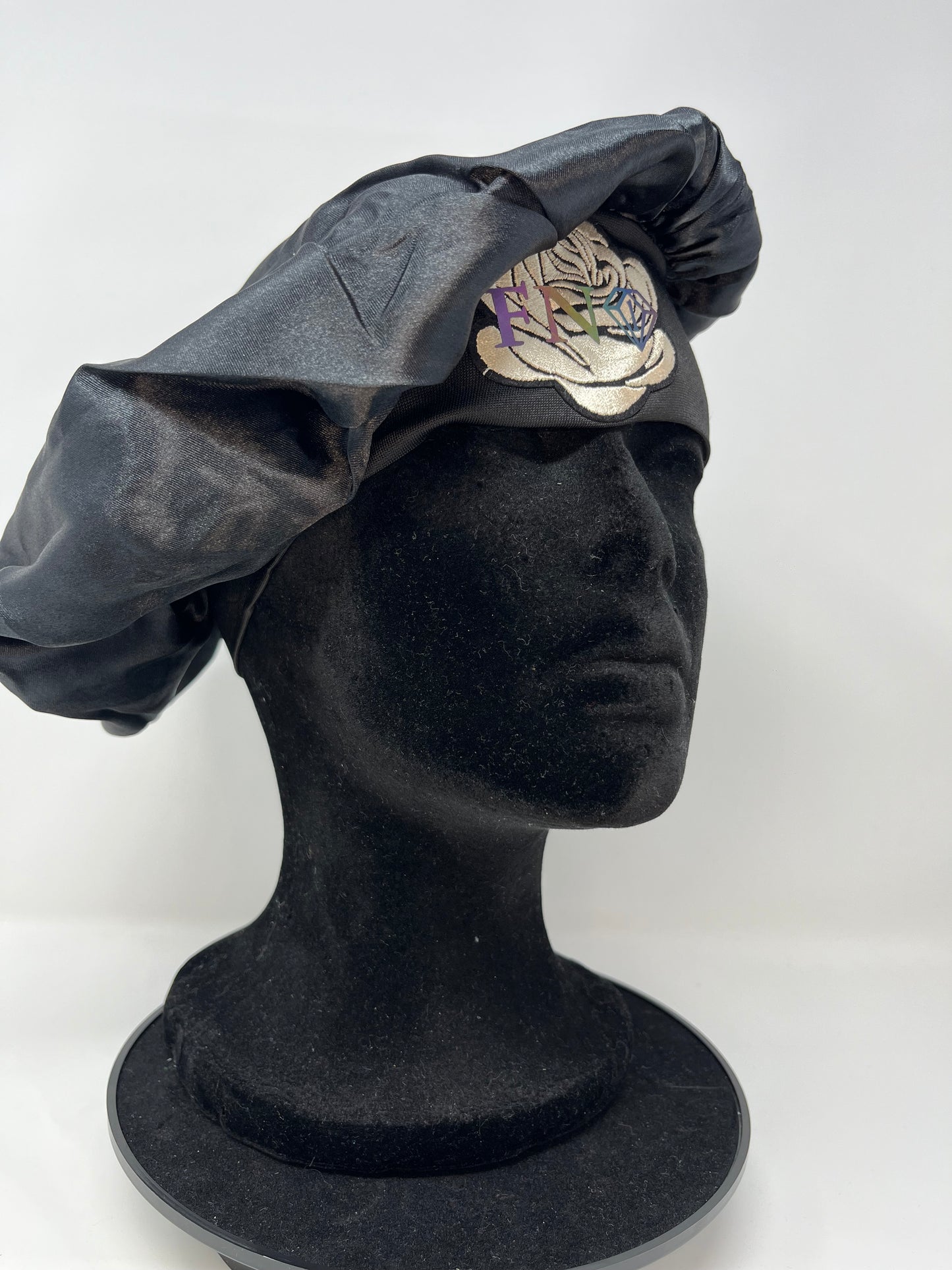 Fearless rose bonnet ( black )