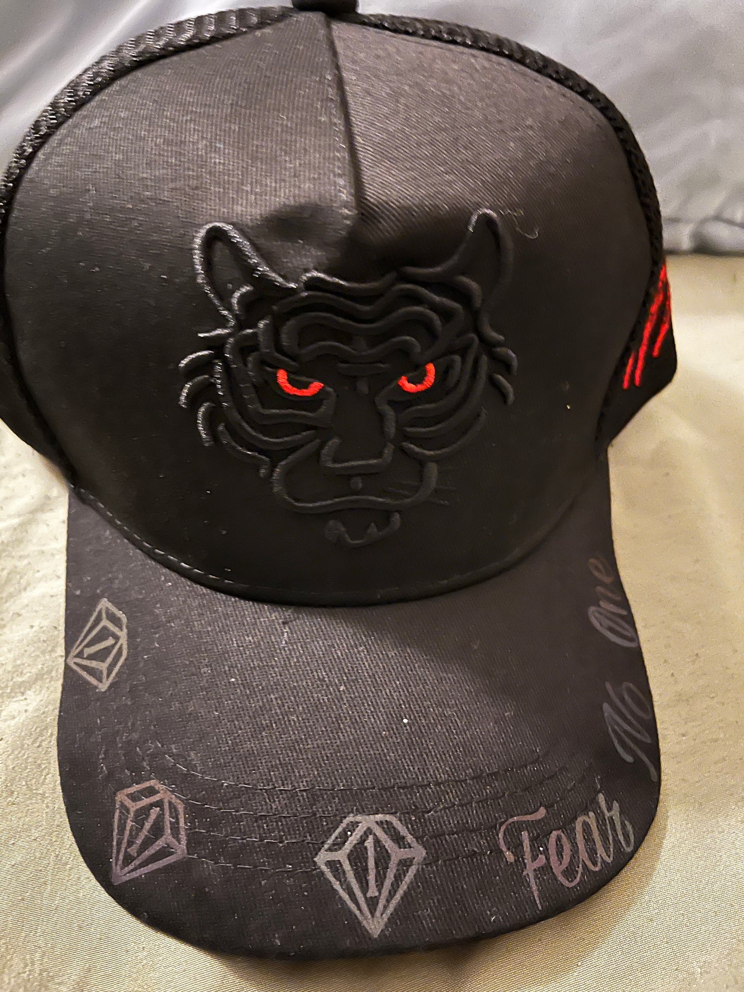 Black cat SnapBack hat