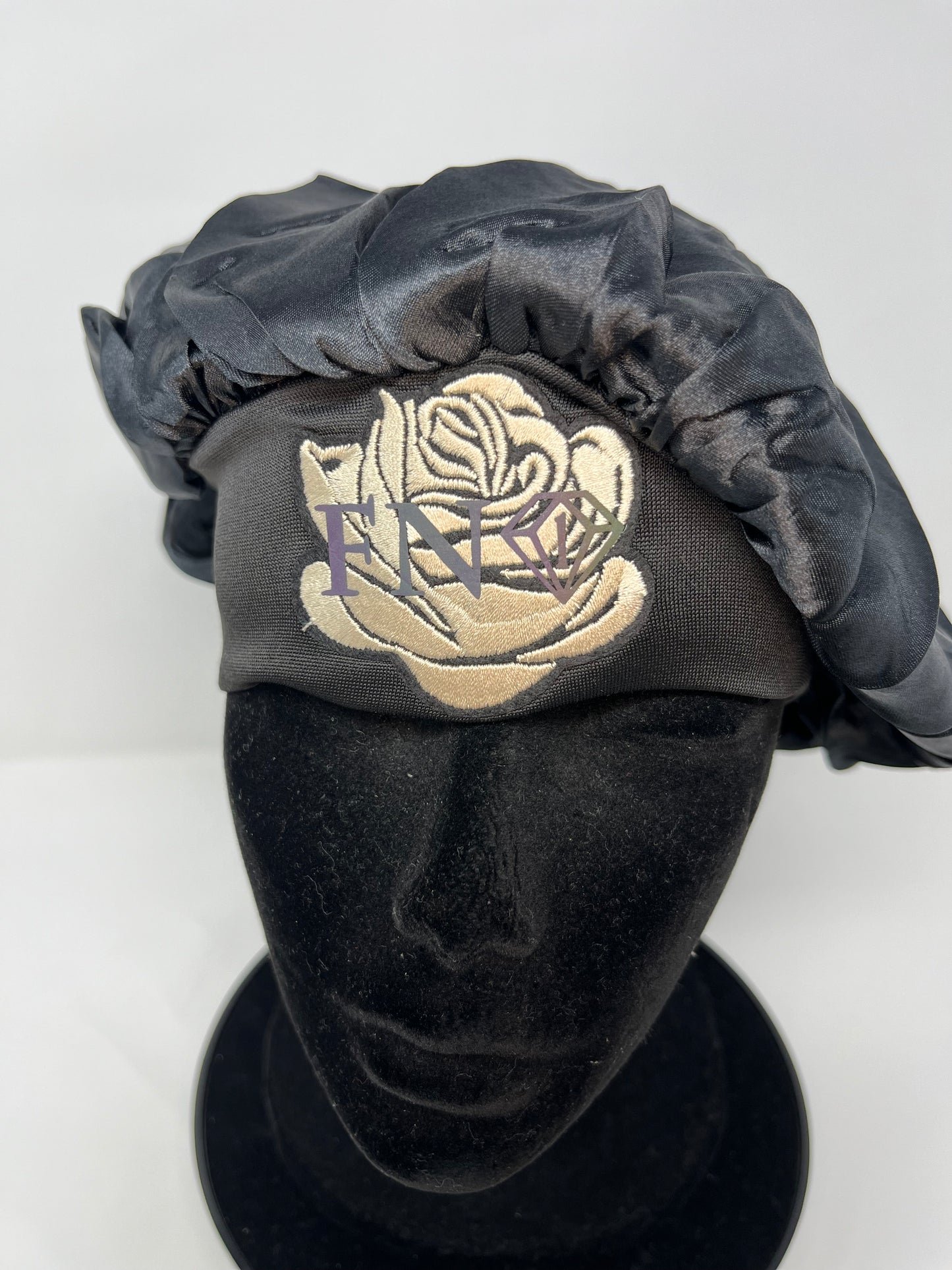 Fearless rose bonnet ( black )