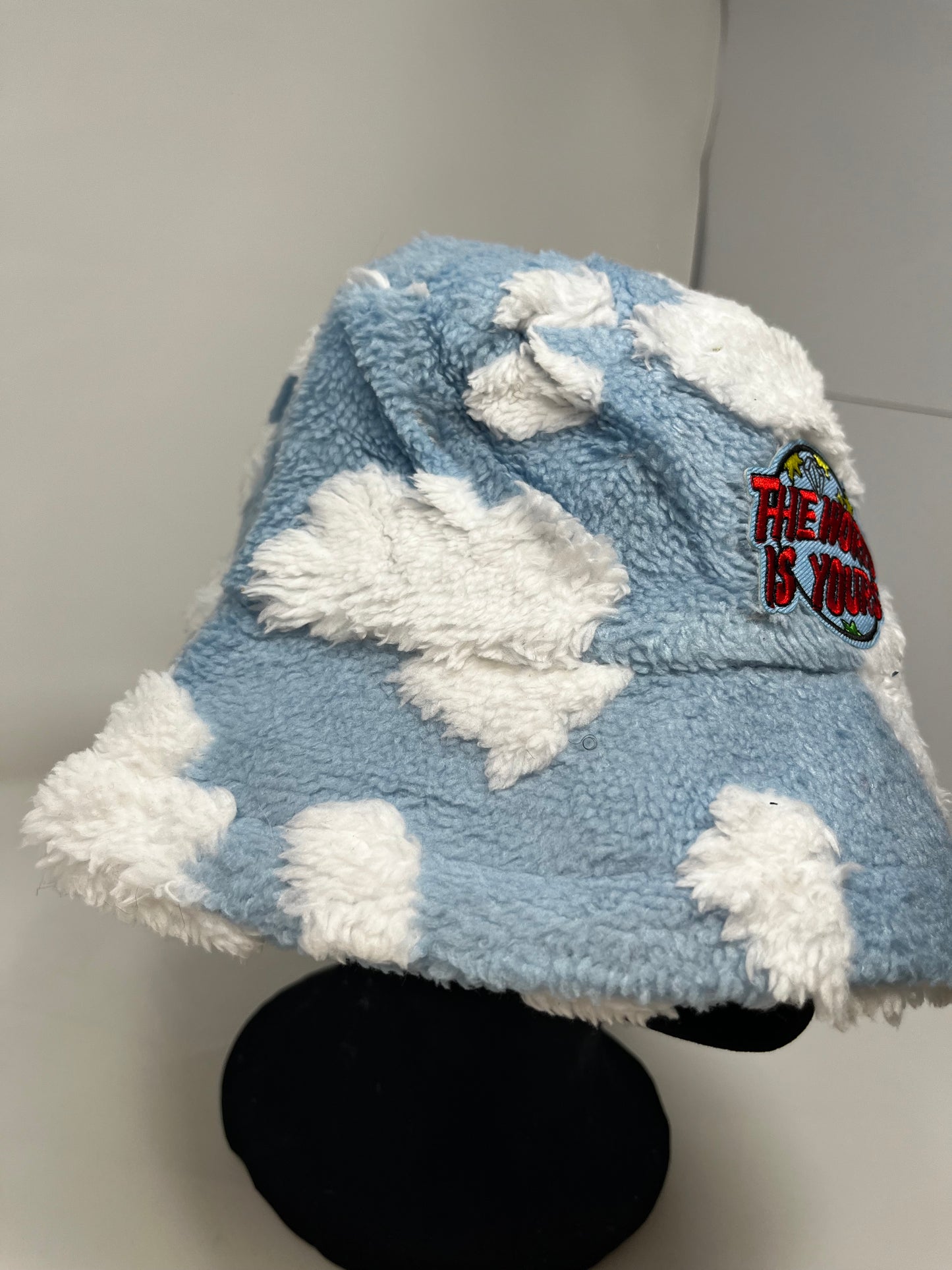 The world is yours cloud bucket