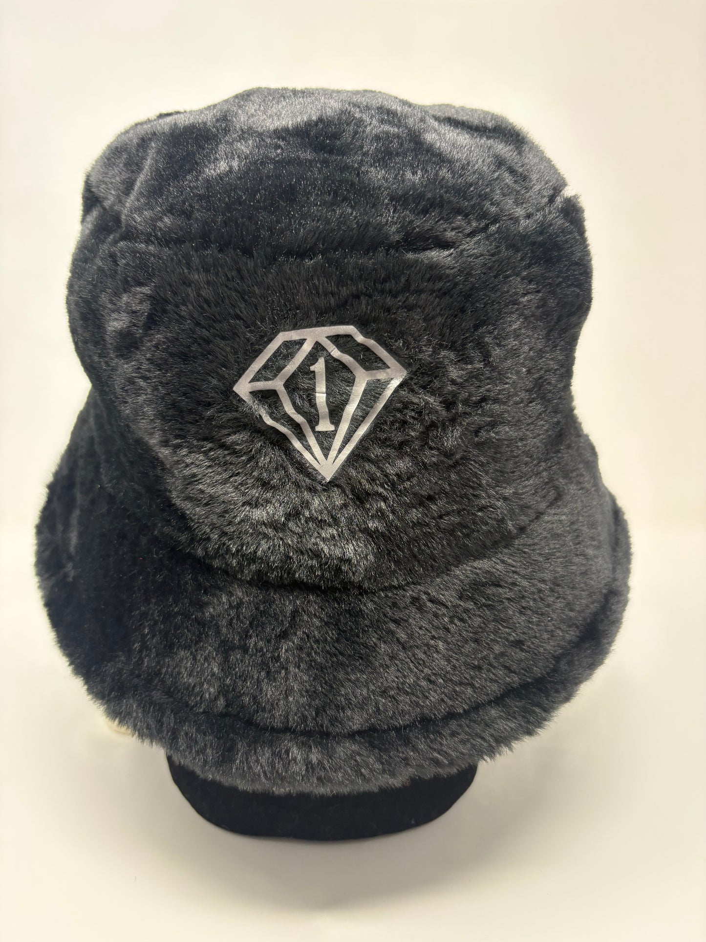 “Paper Traveler” cozy plush bucket W removable earmuffs