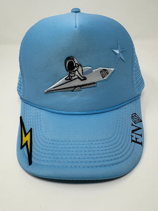 Paper traveler trucker hat ( sky blue )