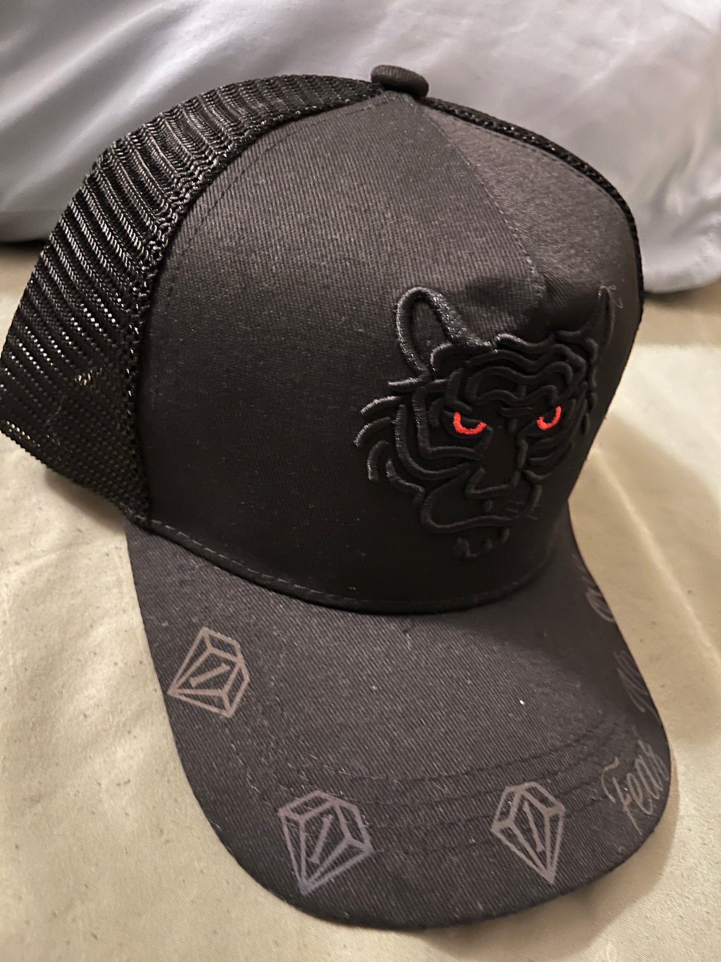 Black cat SnapBack hat