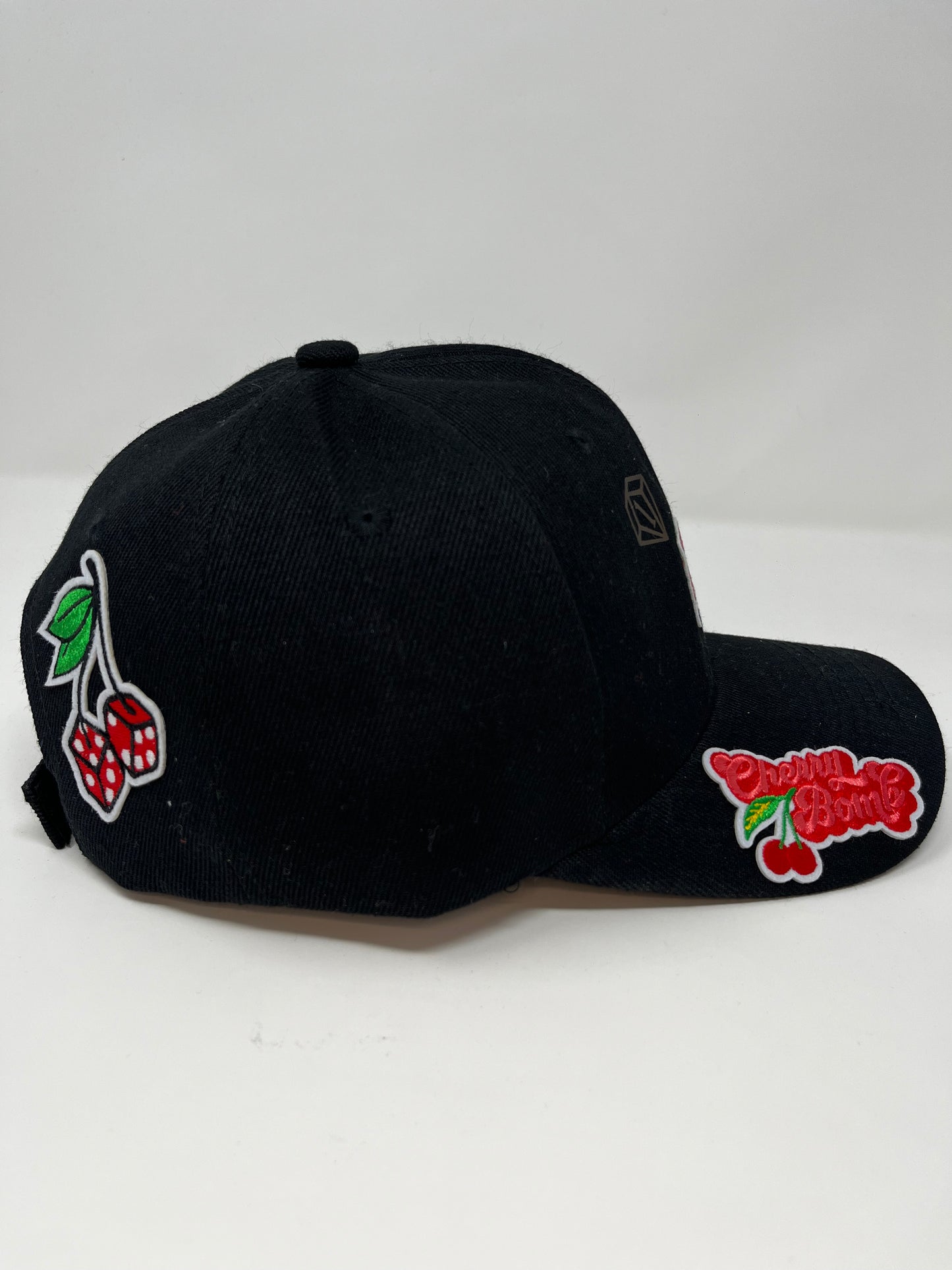 Cherry diamonds cap