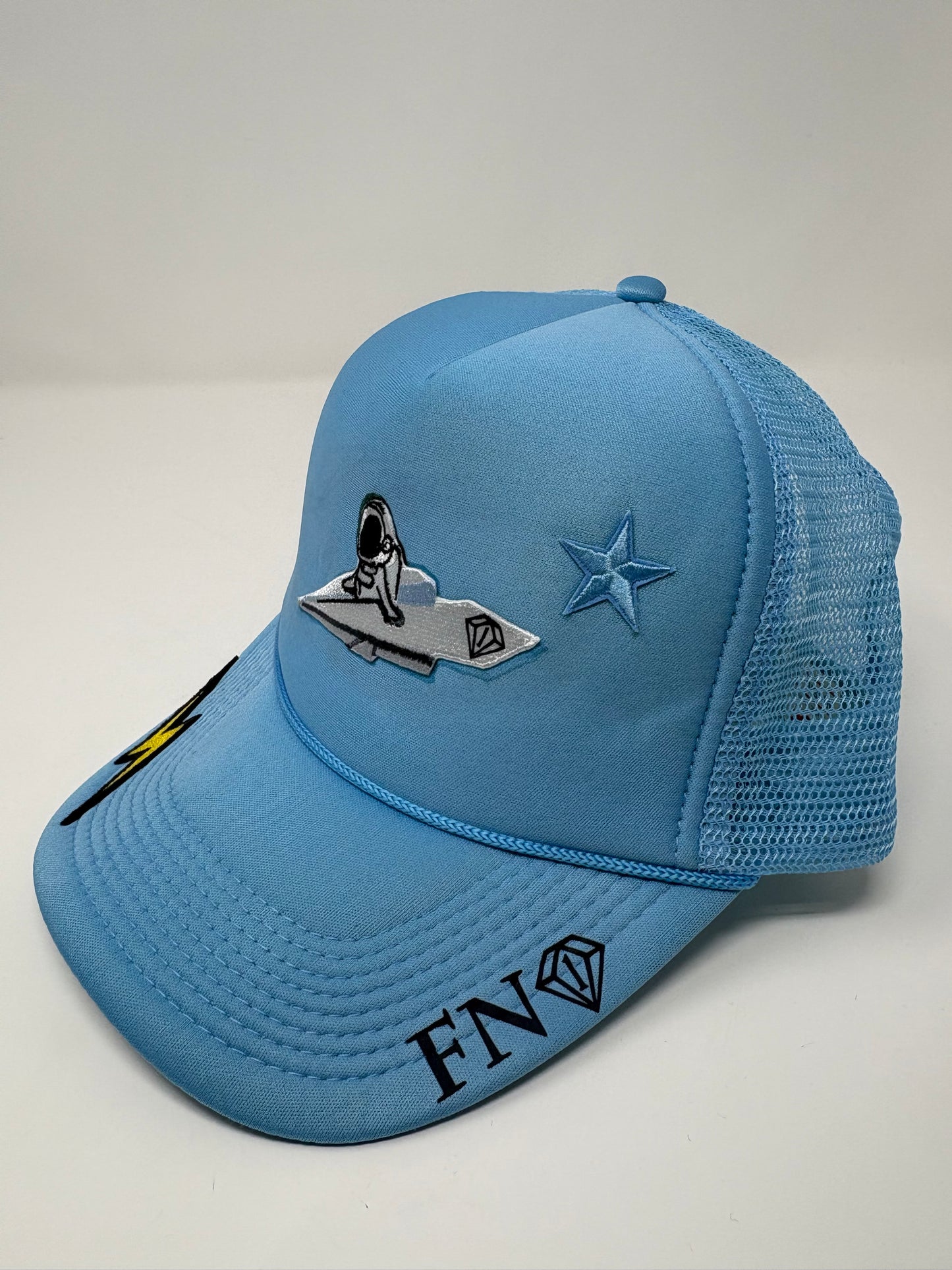 Paper traveler trucker hat ( sky blue )