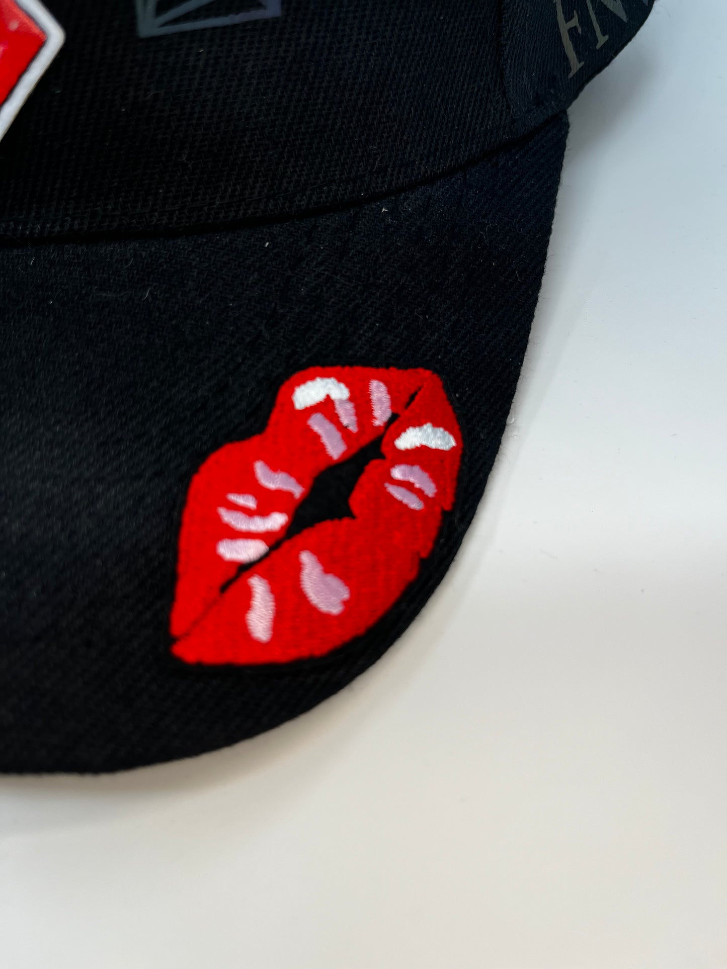 Cherry diamonds cap