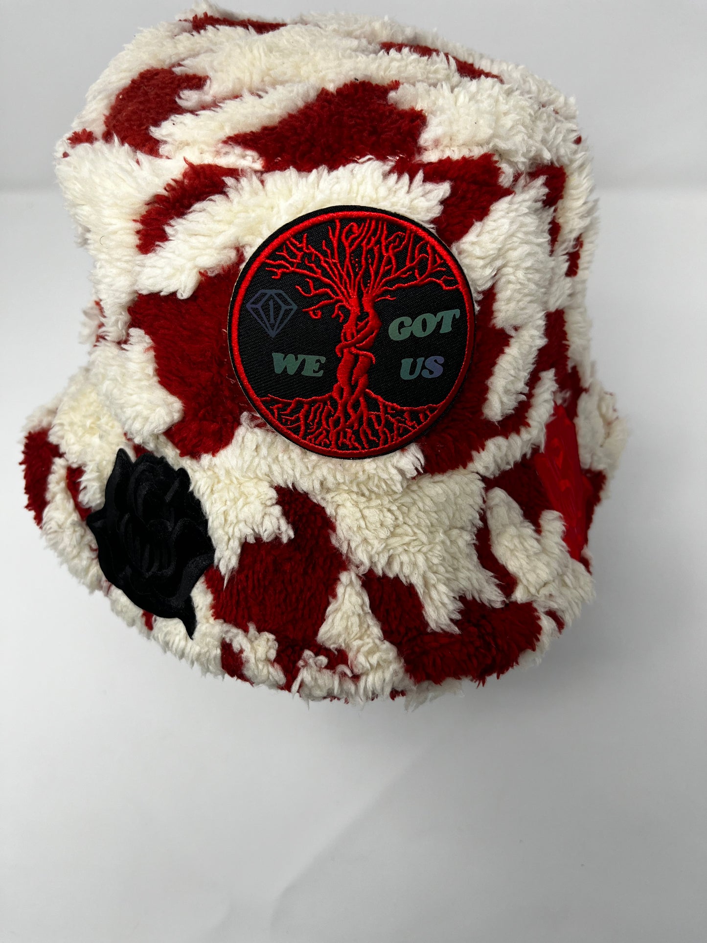 We got us cloud fur bucket (Ivory/Red/Black)