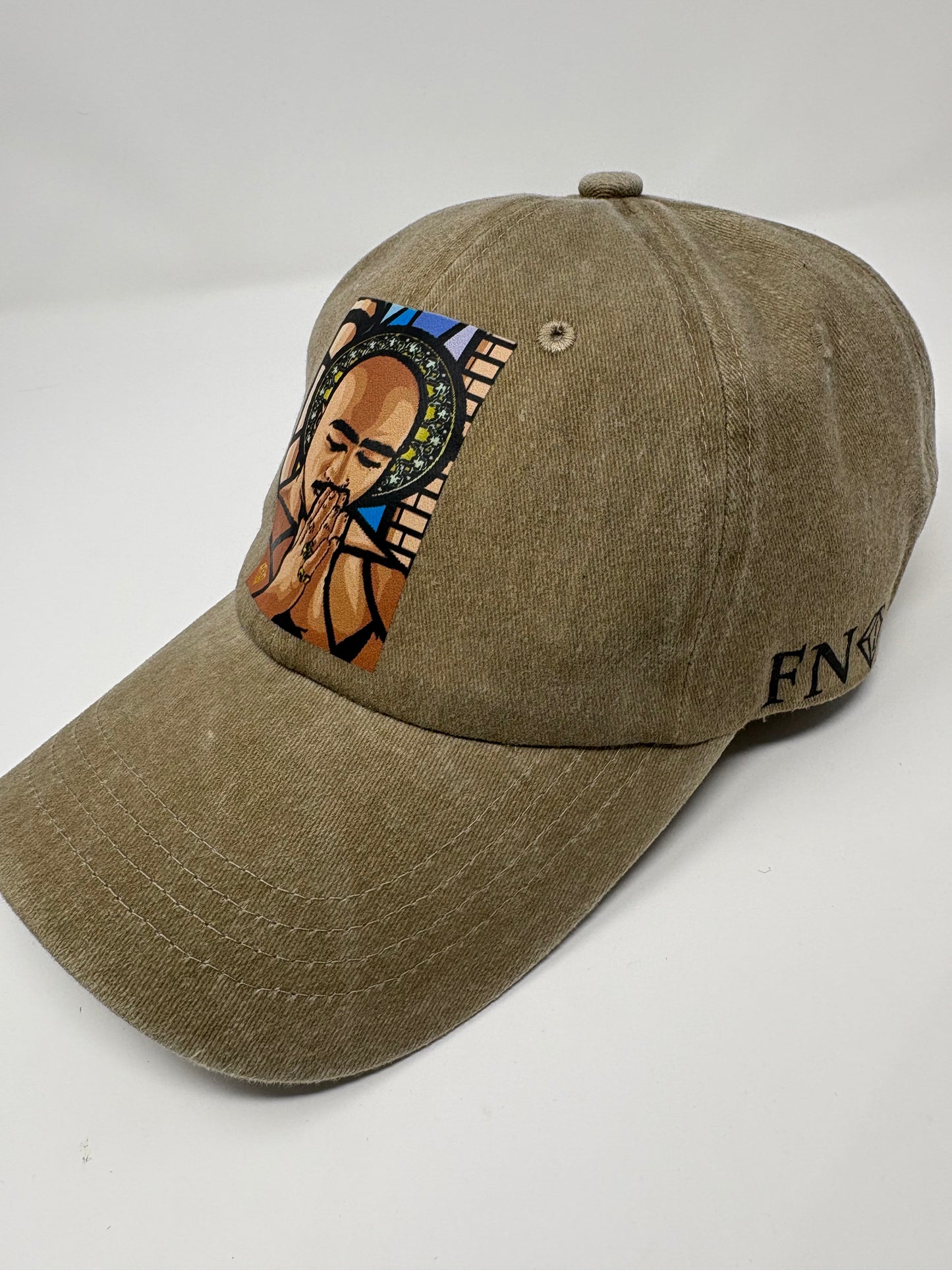 “All Eyes on me” dad Hat (Beige)