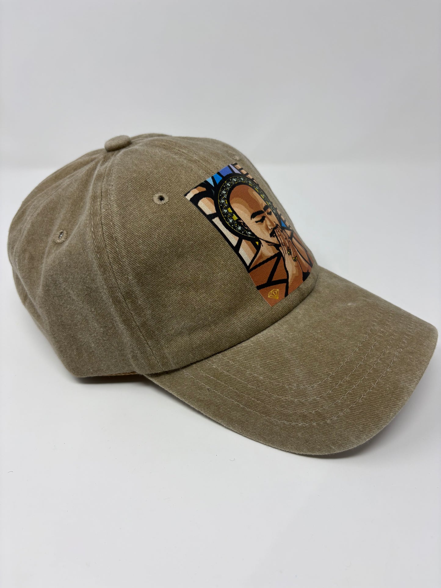 “All Eyes on me” dad Hat (Beige)