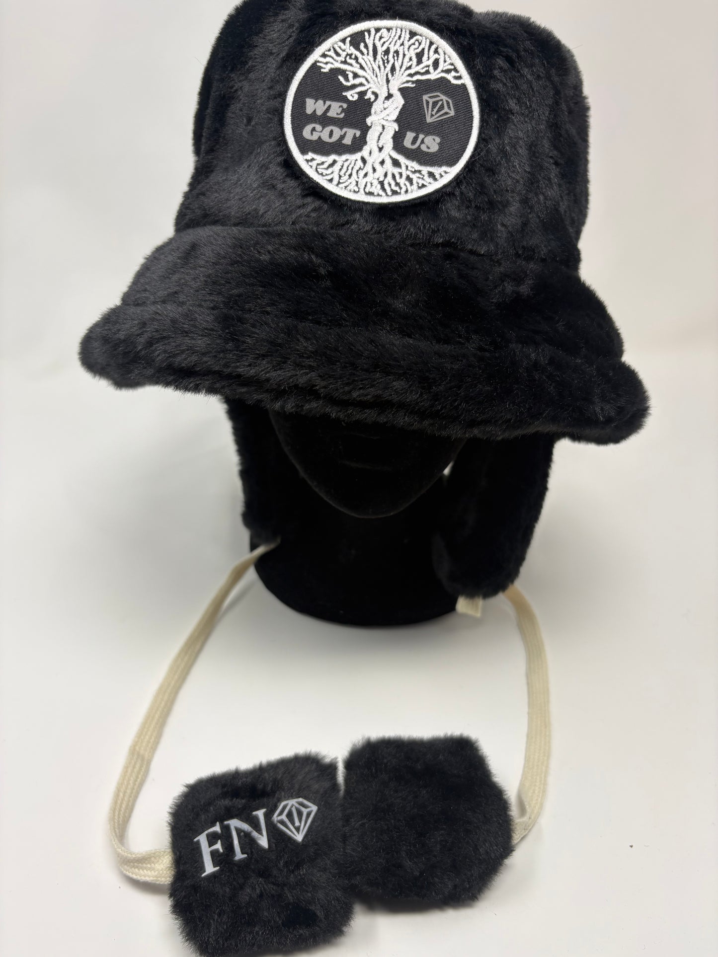 “We got us” cozy plush bucket hat w removable earmuffs (blk)